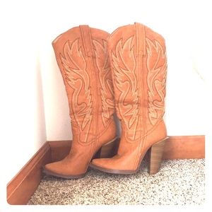 Cowgirl boot heels